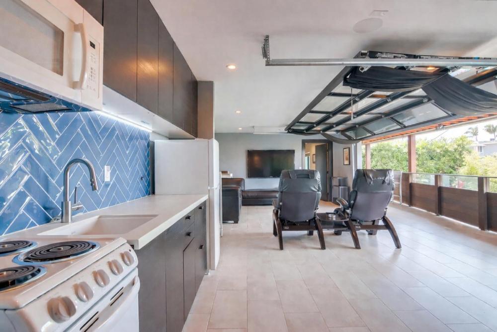 Ocean View with 2 Patios in Sunset Cliffs Point Loma